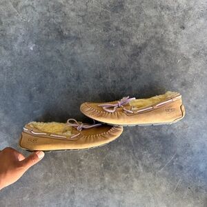 UGG Dakota Slippers Moccasin Sheepskin Tobacco Womens 8 - 5131 Tan Leather